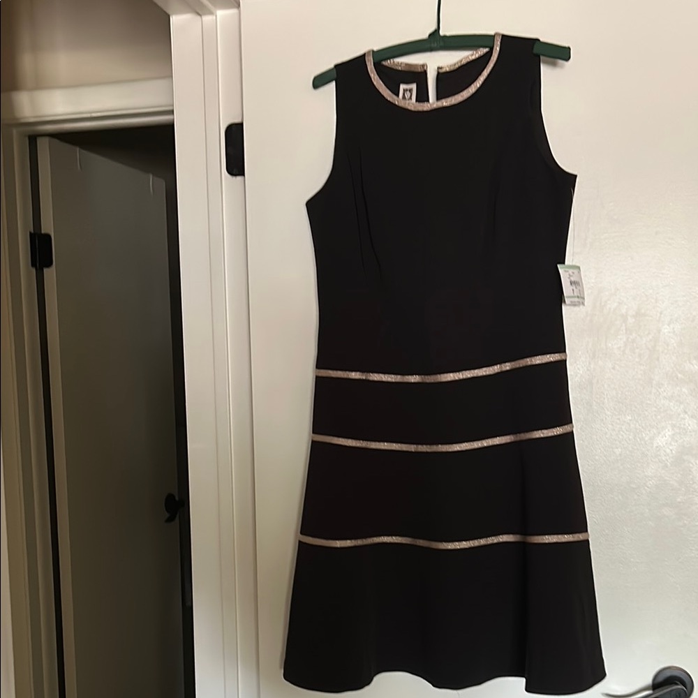 Anne Klein Black Sheath Mini Dress Sleeveless Crew Neck